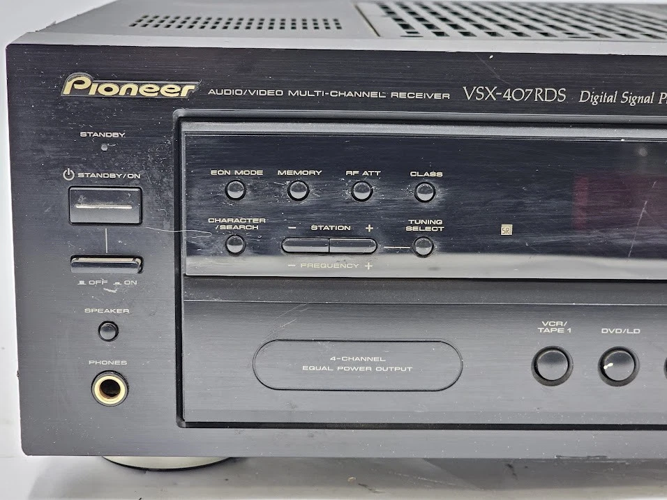Pioneer VSX-407RDS Receiver - Not Working, Cosmetic Wear - Image 3 of 4