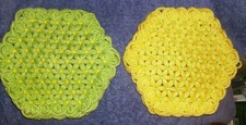 2 PC GREEN & YELLOW HOT PAD TRIVET 9" x 9" CUTE HANDY & HANG MADE IN USA