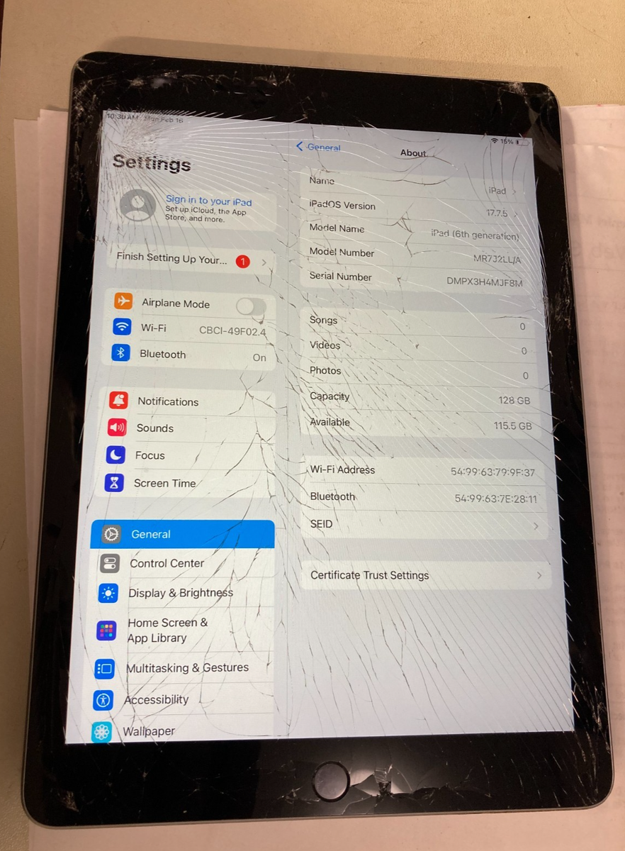 Apple A1893 iPad 6th Generation Wi-Fi 128GB 9.7