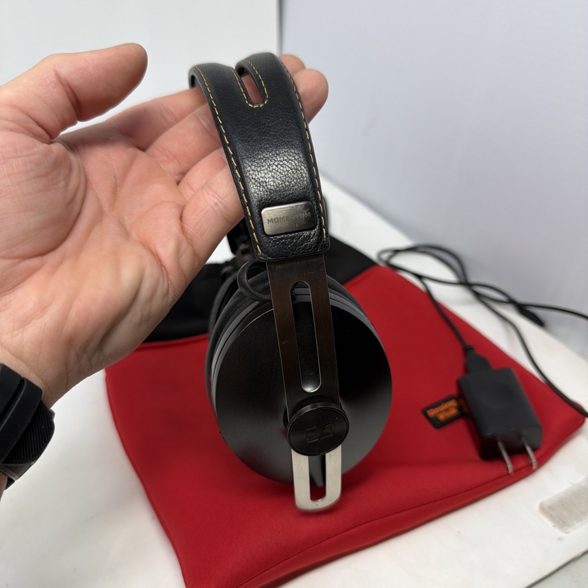 Sennheiser 506250 Momentum Wireless Over-Ear Headphones Black