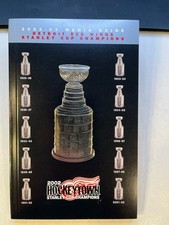 2002-03 NHL Stanley Cup Champions Detroit Red Wings Media Guide-Beautiful 