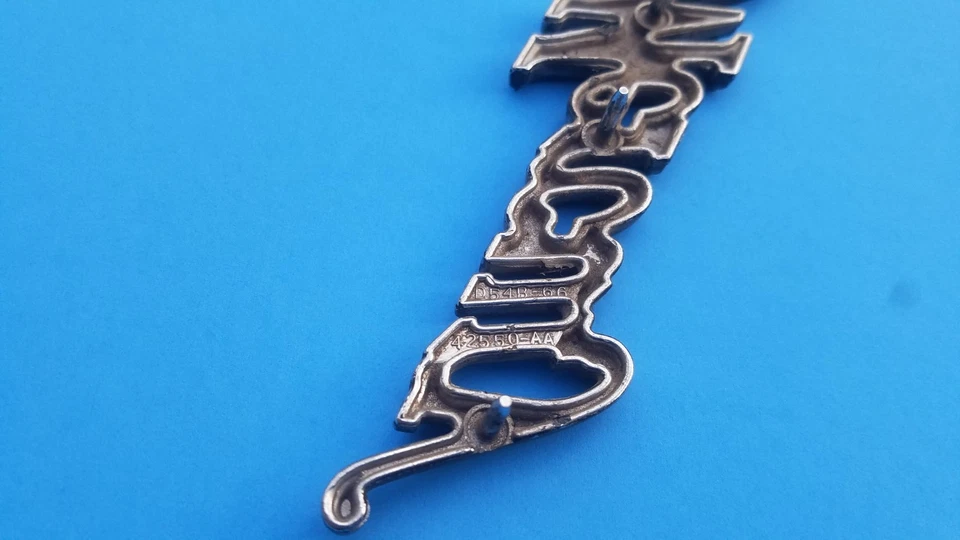 75 76 77 78 79 MERCURIO PUMA MONARCA EMBLEMA FRONTAL LOGOTIPO INSIGNIA SÍMBOLO FABRICANTE DE EQUIPOS ORIGINALES A20 Foto 4 de 4