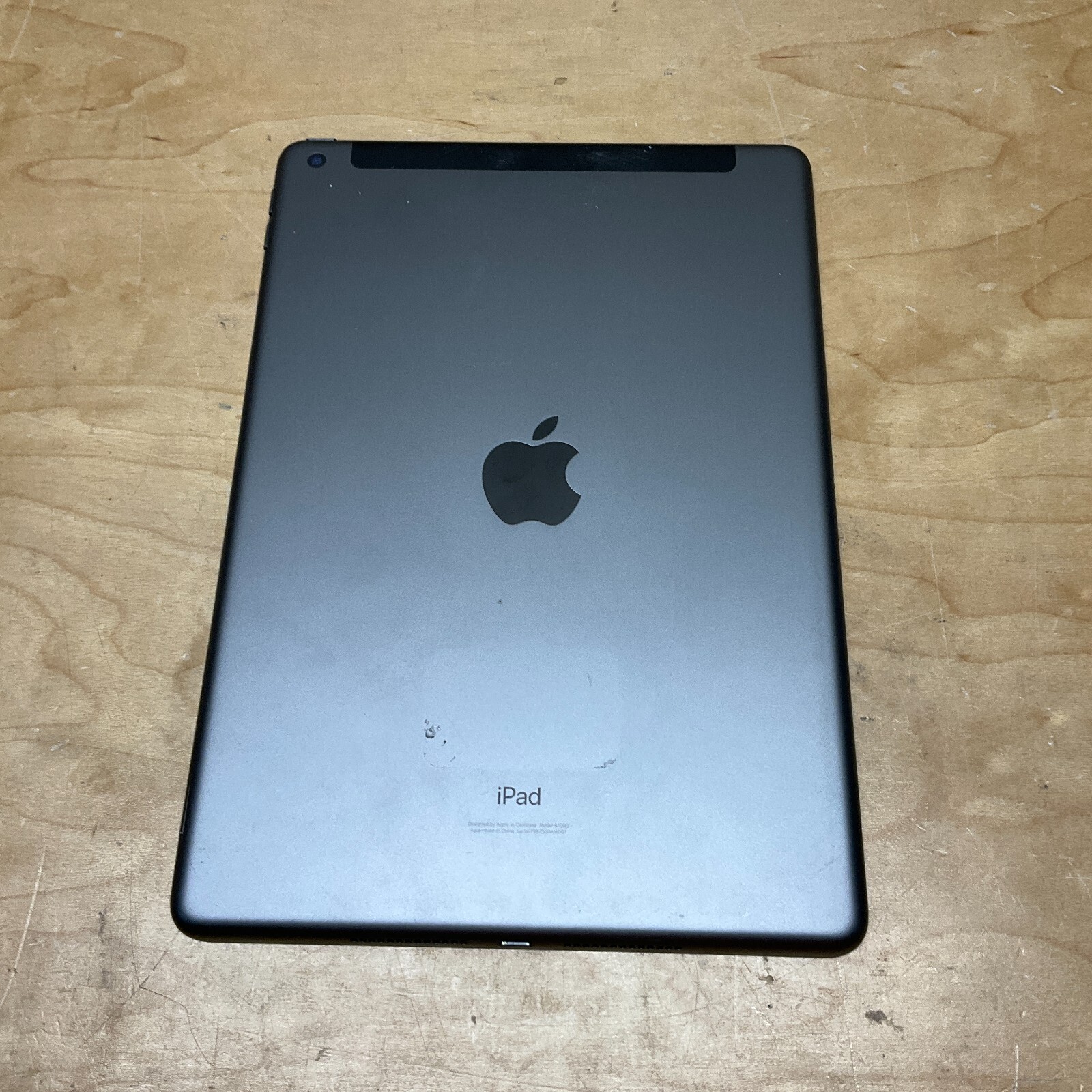 Unlocked Apple iPad 7th Generation 10.2" A2200 Tablet with Wi-Fi and Cellular, 32GB Space Gray - Image 6