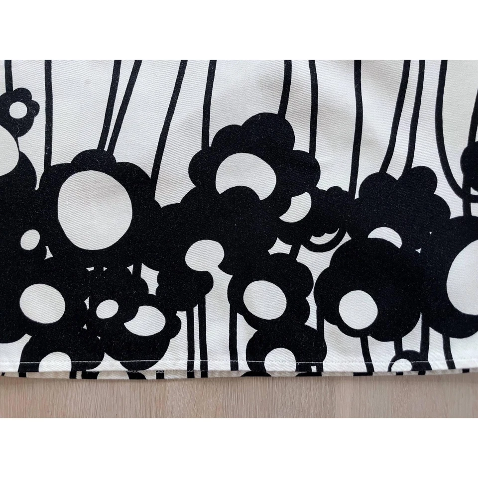 Falda Marimekko, Falda Denim Blanco y Negro, Mini Falda, Talla S, Diseño Finlandés Foto 2 de 4