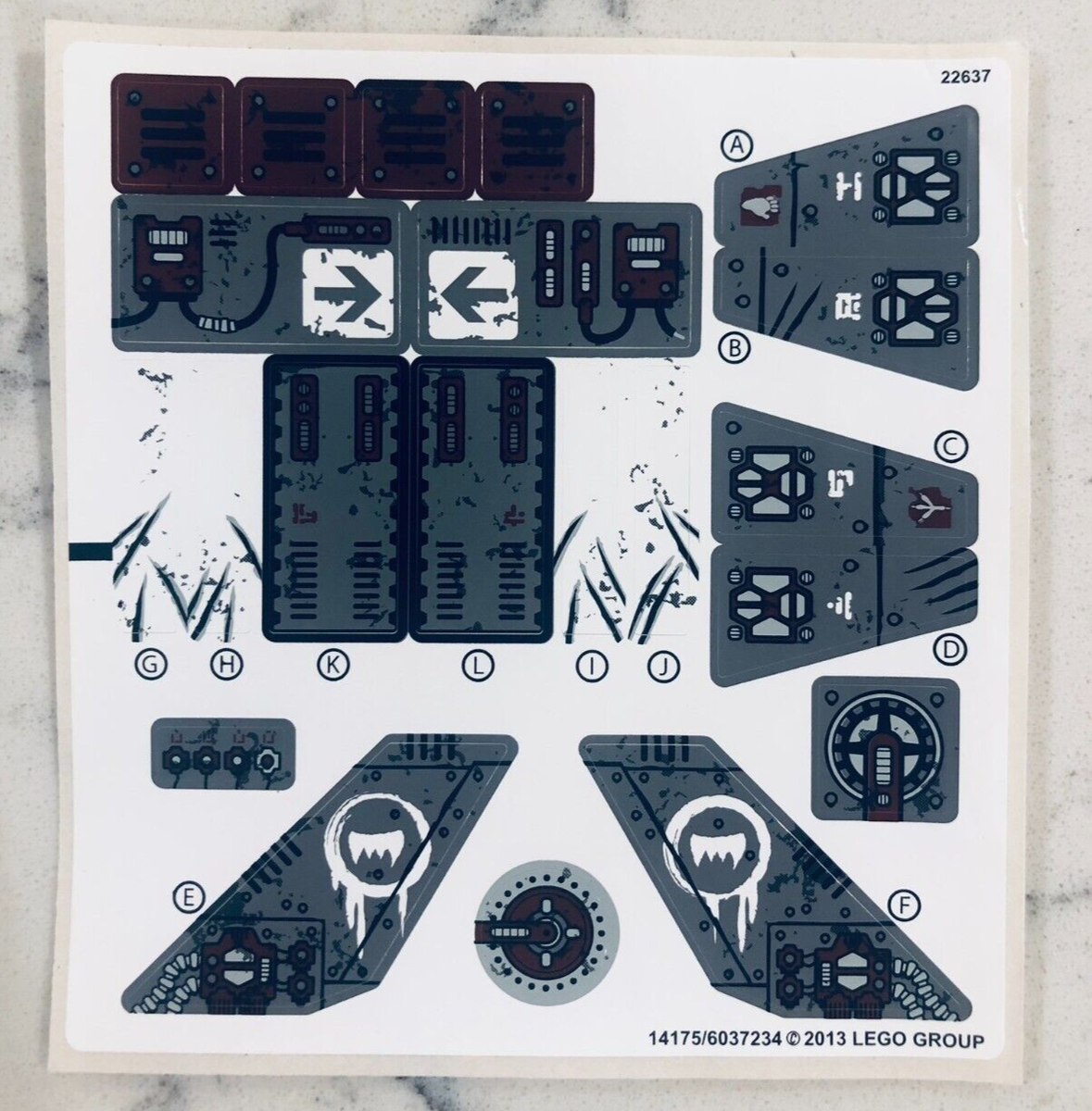 LEGO LEGENDS OF CHIMA: Worriz's Combat Lair (70009) for sale