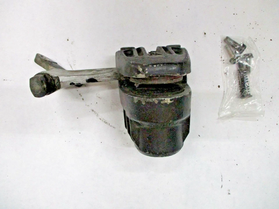 Pinza de freno delantera 1977-1978 Honda CB750 K CB750K 1976 CB750F CB750A Foto 2 de 4