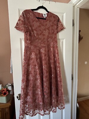 green emerald velvet dress Amazon.com: AOMEI Womens Pink Hollow-Out Floral Lace Overlay Formal Dress  Backless Bell Long Sleeves Maxi Sheath Cocktail V Neck Dresses (Small,Pink)  : Clothing, Shoes & Jewelry