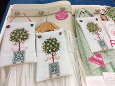 (D91) Rosebushes Cross Stitch Chart