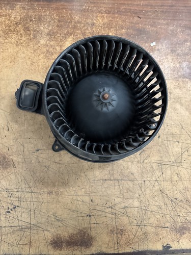 Paccar Mahle W205701100 fits Kenworth T680, T880 Blower Motor (HVAC)