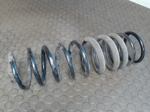 Hinterfeder Links VW Passat Variant 1.8 35 I 12 Monate Garantie Sofortversand