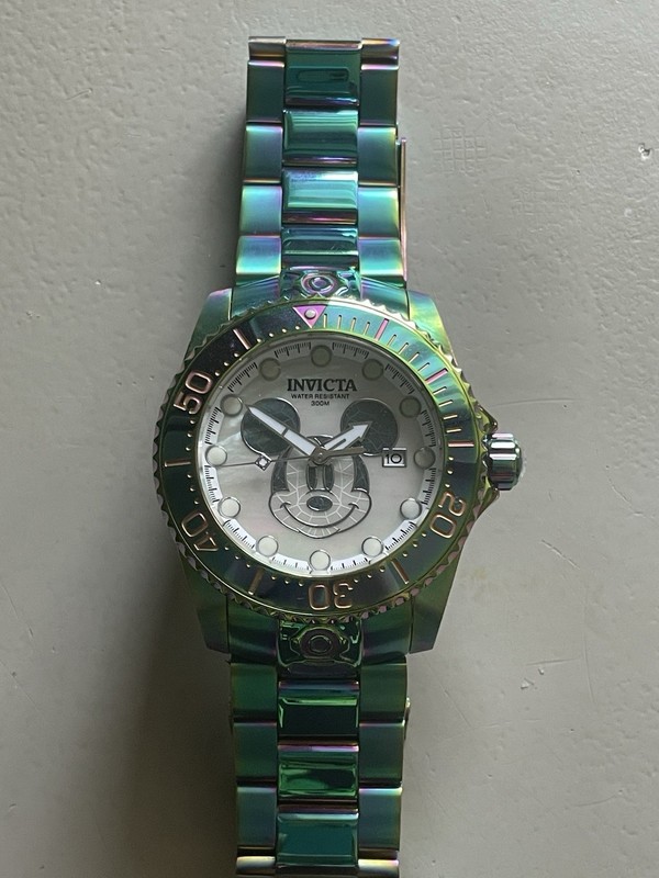 Rare Invicta Disney Grand Diver 47mm Limited Edition Iridescent Watch 25182