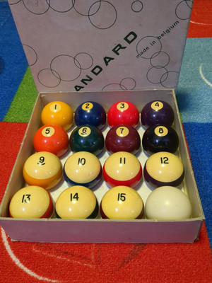 Amarith Standard Billiard Pool Balls 2 ¼'' Preowned 