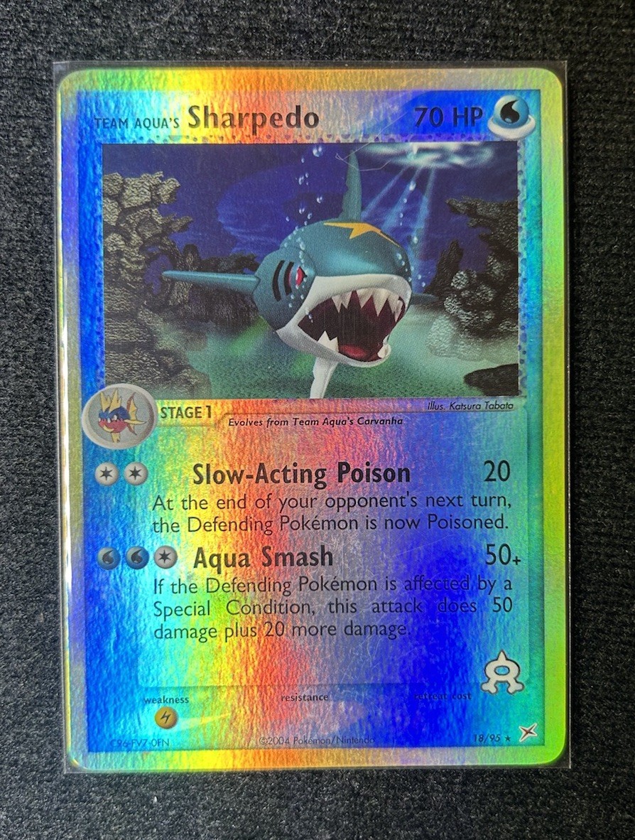 Team Aqua's Sharpedo 18/95 Team Magma vs Team Aqua Reverse Holo NM