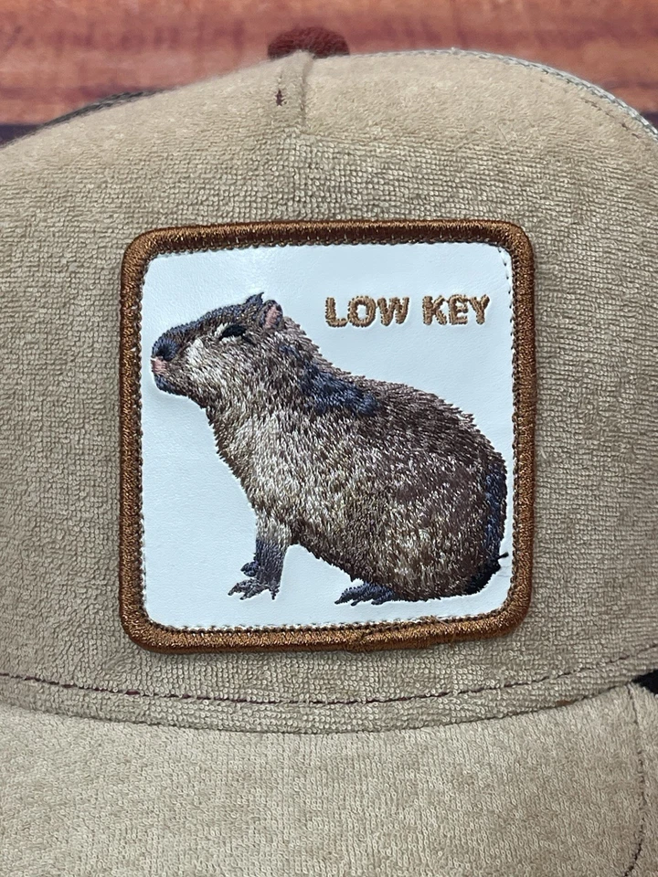 RARO Goorin Bros Capibara LLAVE BAJA Trucker Sombrero Gorra El Animal de Granja Marrón Limitado Foto 3 de 4