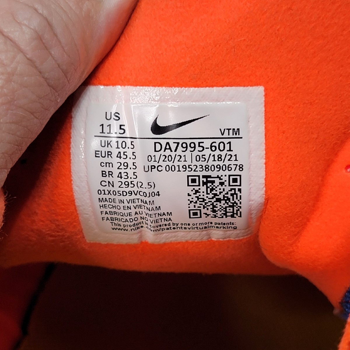 Nike Waffle One Hyper Pink/Hyper Crimson-Men\'s DA7995 601 Size 11.5. Nike DA7995-600 Waffle One Mens Lifestyle Shoe - Pink/Black  main image 3