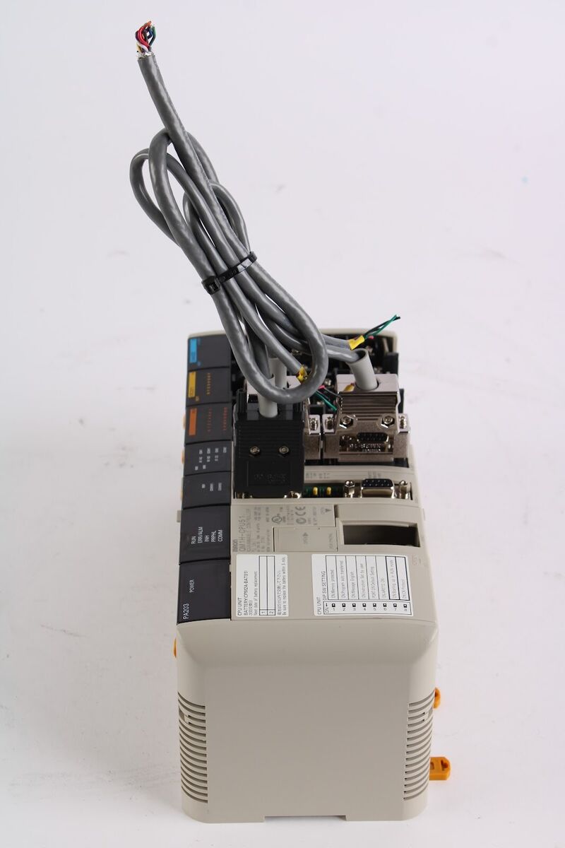 Omron CQM1H-CPU51 Program Controller W/ CQM1-PA203 CQM1 Omron CQM1H-CPU51 Program Controller W/ CQM1-PA203 CQM1