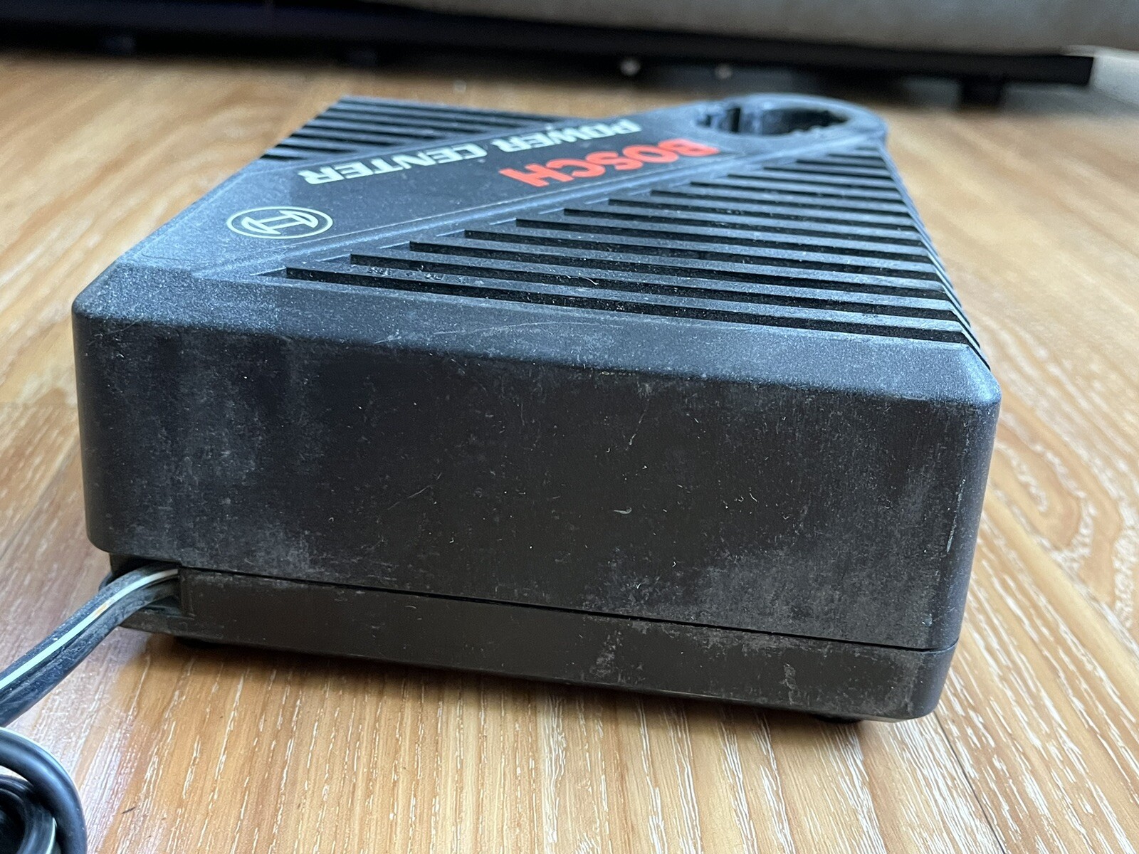 BOSCH GENUINE BC130 7.2V14.4V CHARGER REPLACES BC005 BC016 BC004