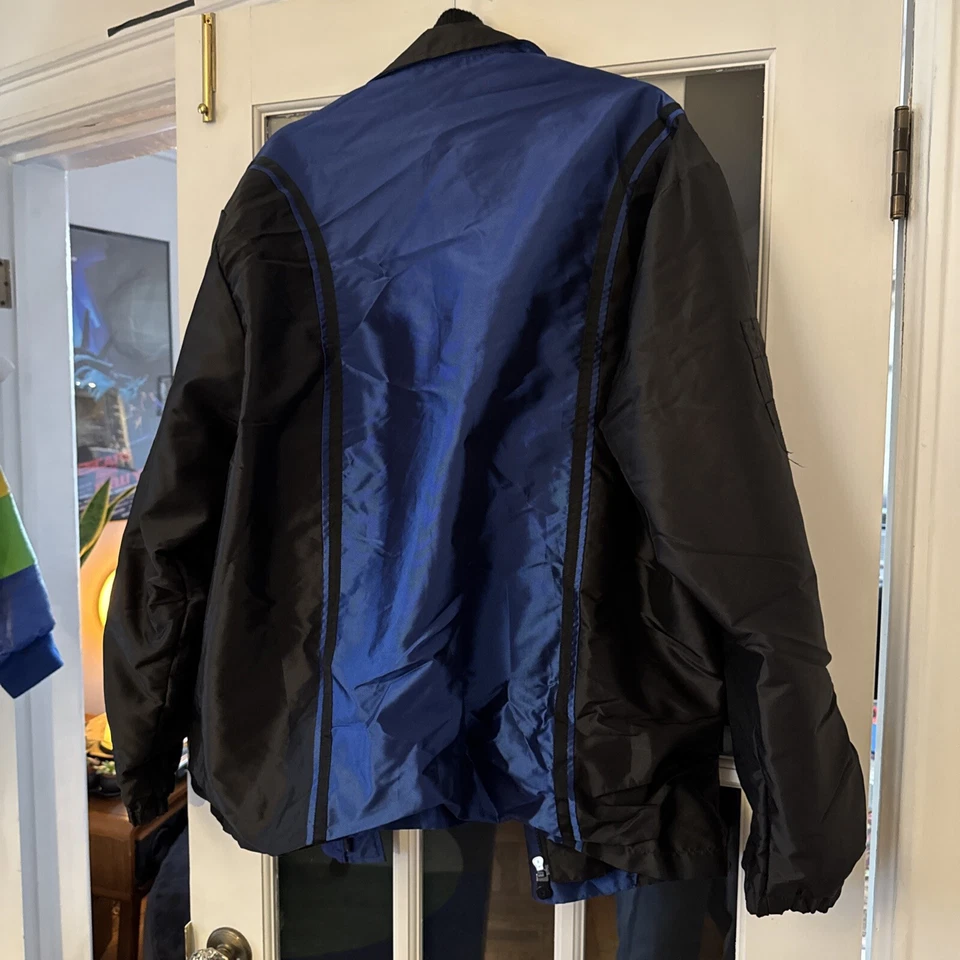 Chaqueta Guess vintage azul/negro Foto 3 de 3