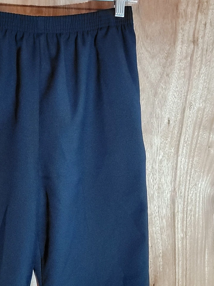 Calça social donnkenny feminina tamanho 10 cintura elástica cônica regular preta - Imagem 3 de 4