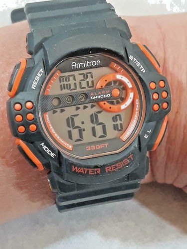 Armitron Men's Sport Watch #40/8270 Water Resistant 330ft ~ Tested Works - Picture 2 of 10