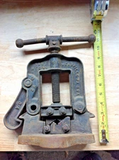 Pipe/Yoke Vise Yost Mfg Co #51 Pipe Clamp Plumbing Tool Meadvile PA USA  Trades