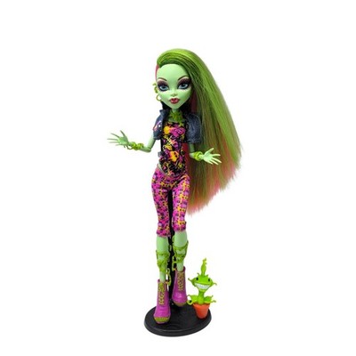 Monster High Venus McFlytrap G1 Doll Outfit Shoes Chewlian Pet Plant 2012