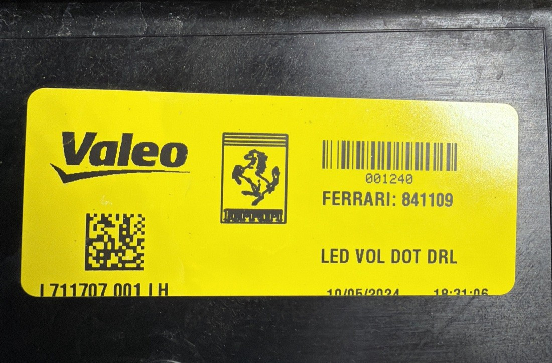 2020 2021 2022 2023 2024 2025 Ferrari SF90 Stradale Left Headlight Used Oem