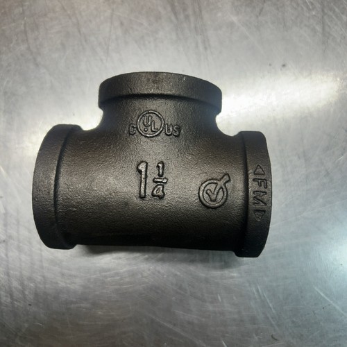 1-1/4 inch Black Iron pipe Tee Fitting