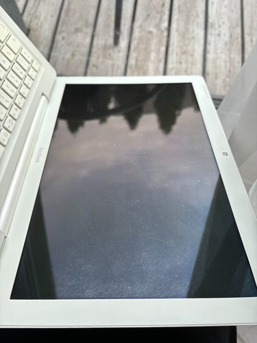 Apple MacBook A1181 13.3" White 2006 2.0 GHz - Afbeelding 11 van 17