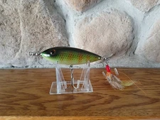 Pflueger?Minnow Green Scale/Perch, 2 Hook Bucktail Minnow Repainted 