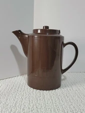VINTAGE 6" BRIM DECAF COFFEE PLASTIC PITCHER CARAFE POT SERVICE IDEAS BROWN