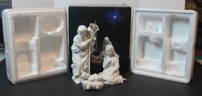 Vintage Rare Avon Nativity ''The Holy Family'' 1981 Excellent Condition!