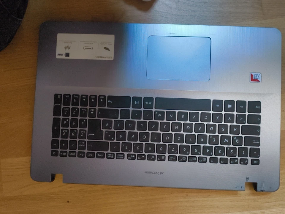 Asus Vivobook 15 R702Q Display und Gehäuseteile - Bild 4 von 4