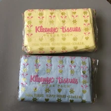 Vintage 1978 KLEENEX Pocket Pack Facial Purse Tissues Floral UNOPENED