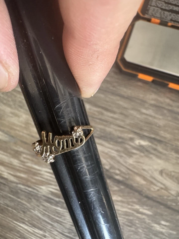 Anel design "mãe" ouro multitom 10K tamanho 7,5 - Imagem 3 de 4