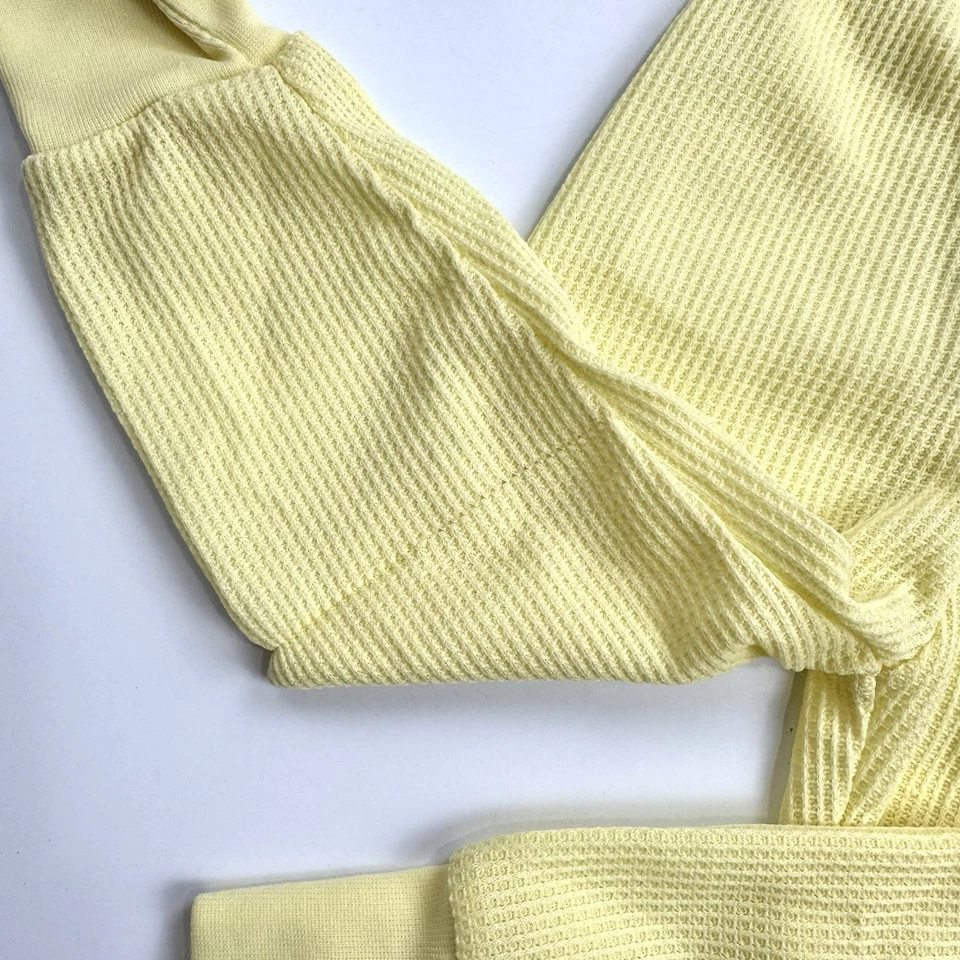 Conjunto de pijama térmico amarillo vintage años 80 Warner Bros Bugs Bunny talla 12M retro Foto 3 de 4