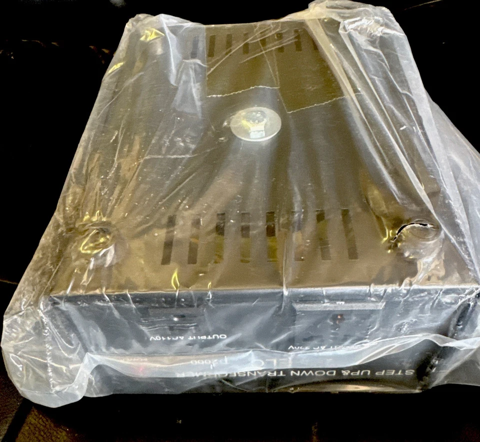 ELC T-2000 Watt Voltage Converter Transformer Step Up/Down 110v to 220v to 110v - Image 4 of 4