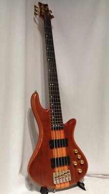 SCHECTER Stiletto Studio-5 E-Bassgitarre 5-saitig