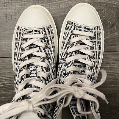 Givenchy Sneakers Womens sz 9 US 39 EU White City Hi Top 4G Givenchy Sneakers Womens sz 9 US 39 EU White City Hi Top 4G