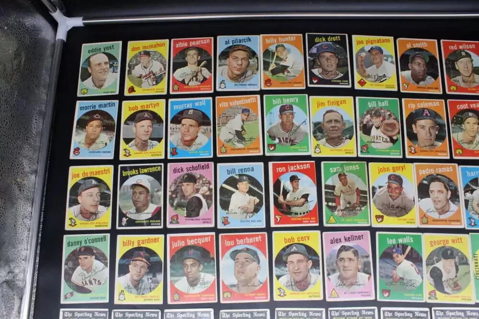 Lote inicial de 221 tarjetas de béisbol Topps 1959 - Pete Runnels | Art Ditmar | Más Foto 4 de 4
