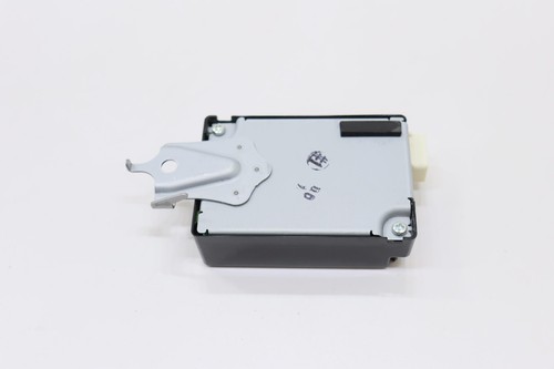Toyota Camry 2018-2024 TPMS y unidad de módulo revelador de entrada sin llave OEM 897B006101 - Imagen 9 de 11