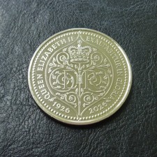 Queen Elizabeth II 100th Anniversary Five 5 Pound Coin BU + Capsule