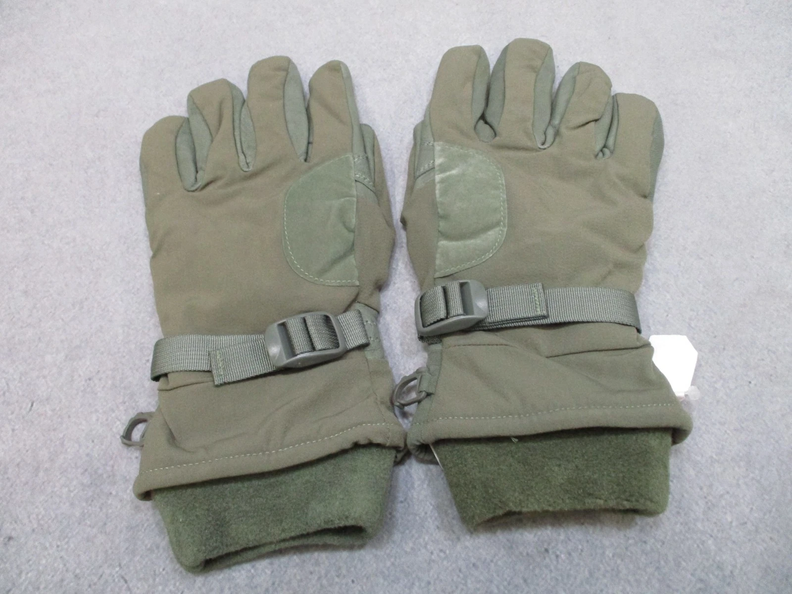 ARMY GLOVES FOLIAGE GREEN COLD/WET INTERMEDIATE GLOVE LARGE 8415-01-539-8179