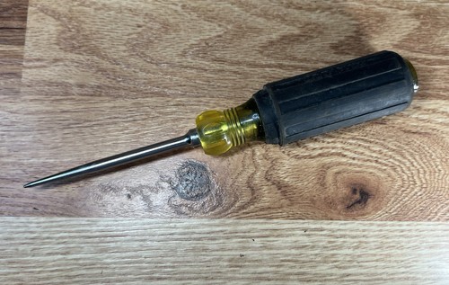 Klein Tools 650 Cushion Grip Scratch Awl, Tip Size 3 1/2 In, Overall Length 7