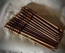 Vtg Brittany Wooden Crochet Hooks