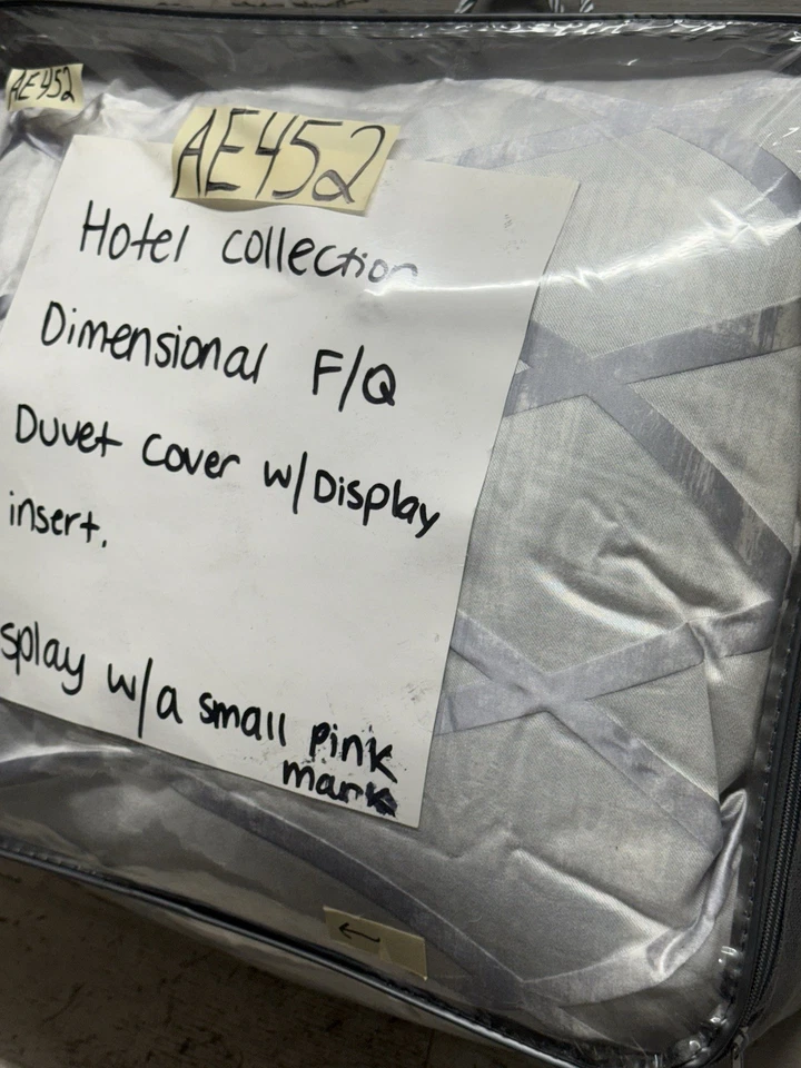 Funda nórdica dimensional completa/queen de Hotel Collection con inserto expositor de tienda Foto 3 de 4