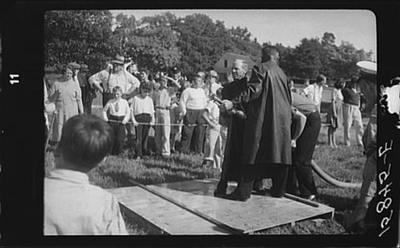 #ad Boothbay Maine 1939 Firemen#x27;s Muster Crowd Waiting for Pressure Build Up $13.49