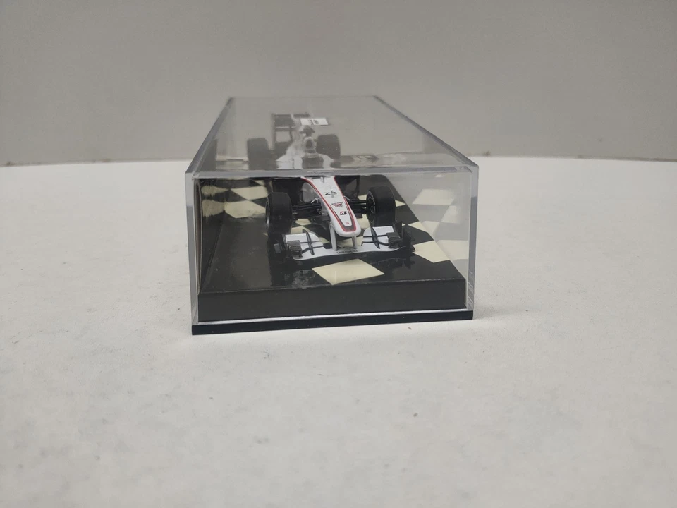 Sauber C29 De La Rosa 2010 1/43 Minichamps - Photo 3/4