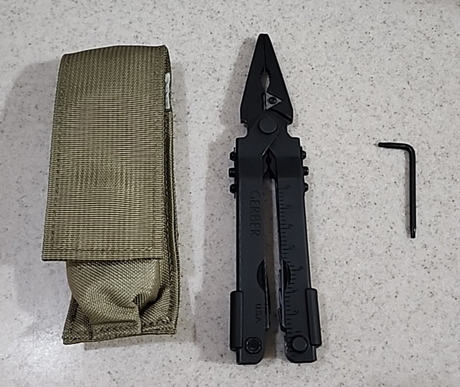 Otis Individual Weapons Cleaning Kit With Gerber Multi Tool 5.56 eBay