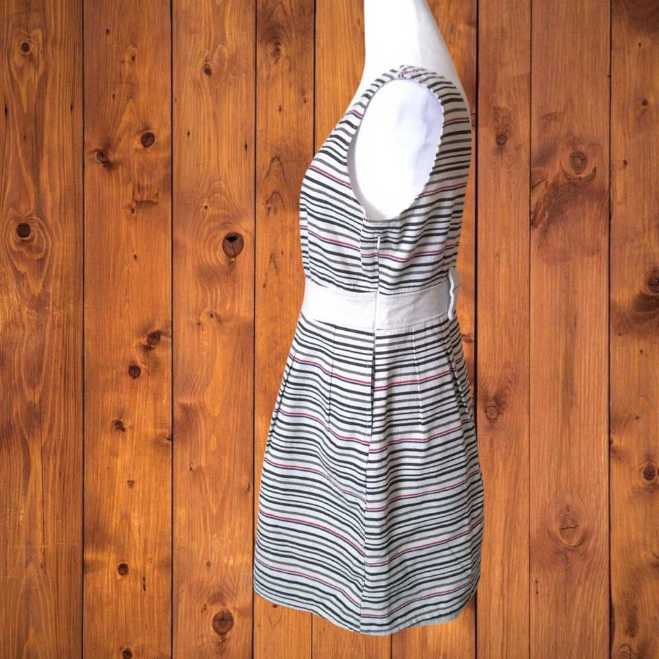 Vestido para mujer marca de tul a rayas medianas sin mangas hasta la rodilla moño acento espalda Foto 4 de 4